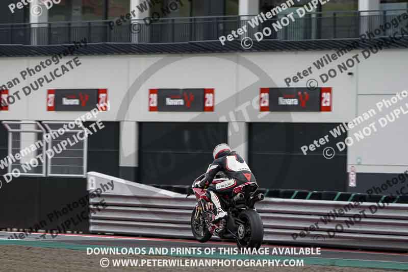 cadwell no limits trackday;cadwell park;cadwell park photographs;cadwell trackday photographs;enduro digital images;event digital images;eventdigitalimages;navarra;no limits trackdays;peter wileman photography;racing digital images;trackday digital images;trackday photos